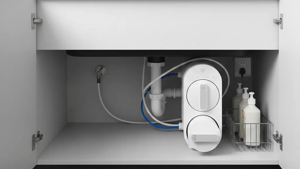 un osmoseur waterdrop g2p600 installé sous un évier